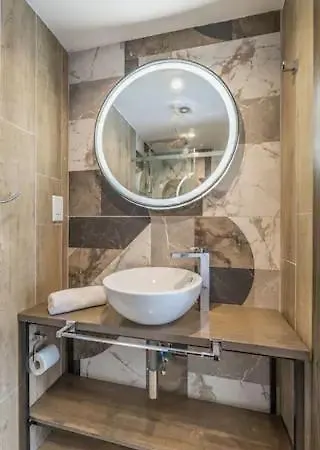 41 At The Vibrant Olo Living