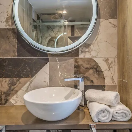 Pensión 41 At The Vibrant Olo Living San Julián
